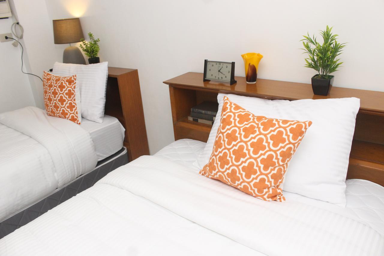 The White Bed And Breakfast Bacolod Exteriör bild