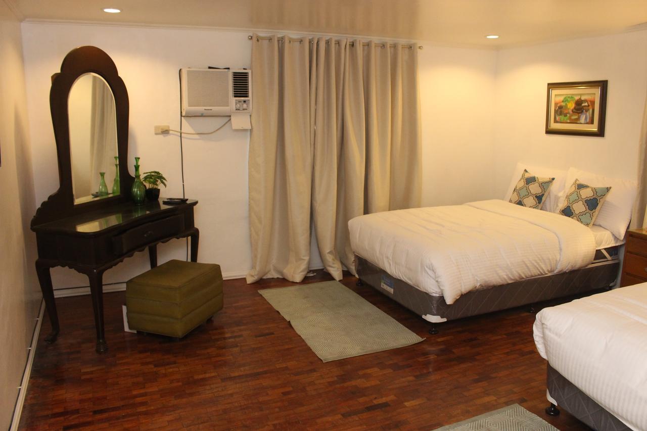 The White Bed And Breakfast Bacolod Exteriör bild