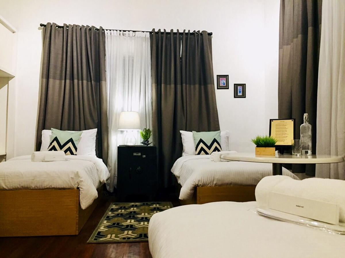 The White Bed And Breakfast Bacolod Exteriör bild