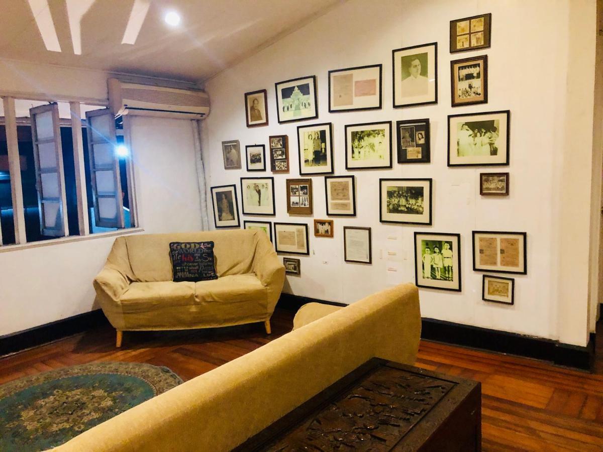 The White Bed And Breakfast Bacolod Exteriör bild